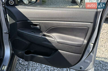 Внедорожник / Кроссовер Mitsubishi ASX 2010 в 