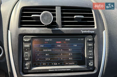 Внедорожник / Кроссовер Mitsubishi ASX 2010 в 