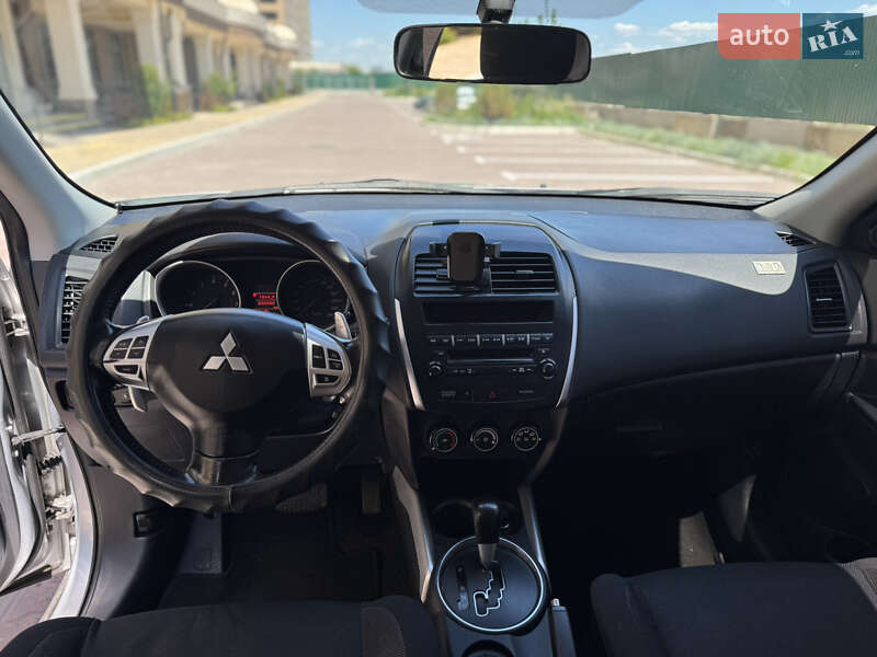 Позашляховик / Кросовер Mitsubishi ASX 2010 в Святопетрівське фото 13 Позашляховик / Кросовер Mitsubishi ASX 2010 в Святопетрівське