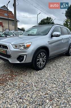 Внедорожник / Кроссовер Mitsubishi ASX 2015 в 