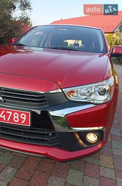 Внедорожник / Кроссовер Mitsubishi ASX 2017 в 