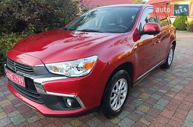 Внедорожник / Кроссовер Mitsubishi ASX 2017 в 