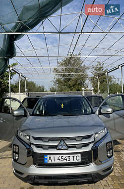 Внедорожник / Кроссовер Mitsubishi ASX 2022 в 