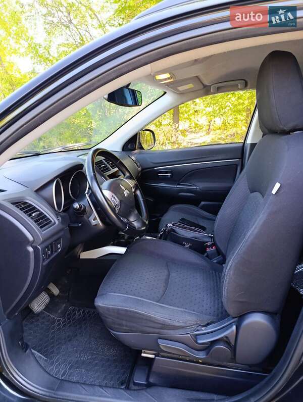 Внедорожник / Кроссовер Mitsubishi ASX 2011 в Новомосковске