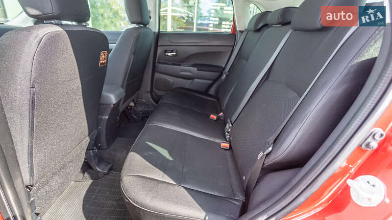 Внедорожник / Кроссовер Mitsubishi ASX 2014 в Днепре