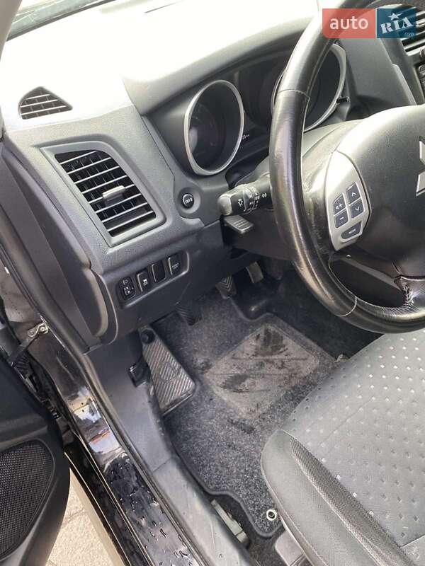 Внедорожник / Кроссовер Mitsubishi ASX 2011 в Ровно
