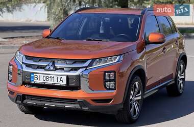 Внедорожник / Кроссовер Mitsubishi ASX 2021 в 