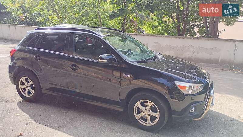 Внедорожник / Кроссовер Mitsubishi ASX 2010 в Киеве