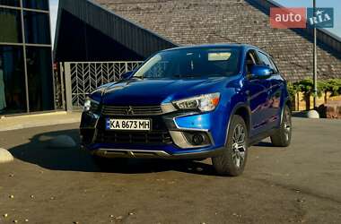 Внедорожник / Кроссовер Mitsubishi ASX 2016 в 