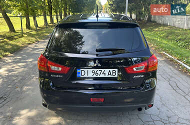 Внедорожник / Кроссовер Mitsubishi ASX 2015 в 