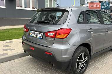 Внедорожник / Кроссовер Mitsubishi ASX 2012 в 