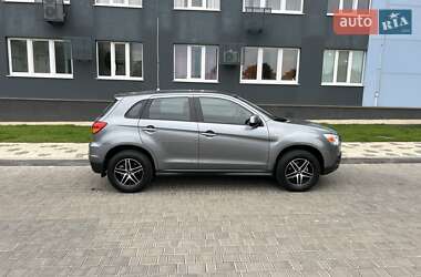 Внедорожник / Кроссовер Mitsubishi ASX 2012 в 