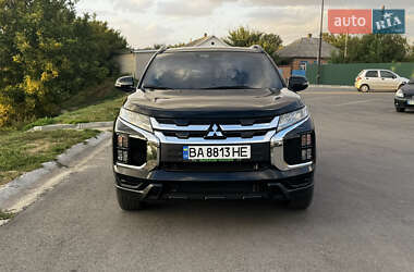 Внедорожник / Кроссовер Mitsubishi ASX 2023 в 