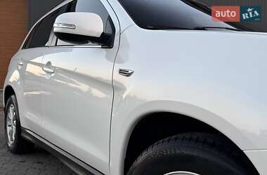 Внедорожник / Кроссовер Mitsubishi ASX 2011 в 