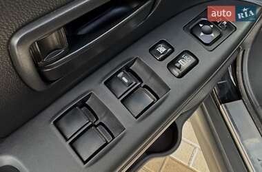 Внедорожник / Кроссовер Mitsubishi ASX 2012 в 