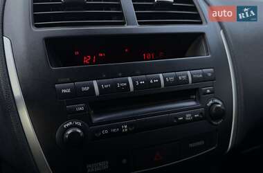 Внедорожник / Кроссовер Mitsubishi ASX 2012 в 