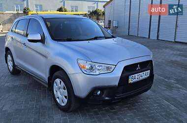 Внедорожник / Кроссовер Mitsubishi ASX 2011 в 
