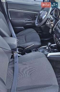 Внедорожник / Кроссовер Mitsubishi ASX 2011 в 