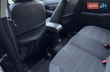 Внедорожник / Кроссовер Mitsubishi ASX 2010 в Ромнах