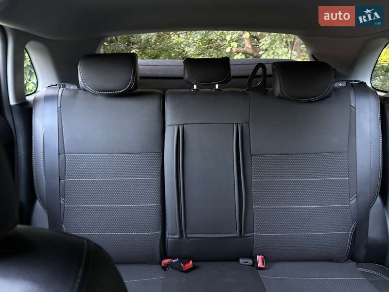 Внедорожник / Кроссовер Mitsubishi ASX 2010 в Ромнах