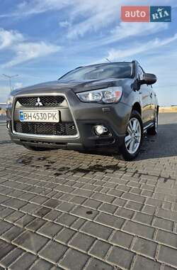 Внедорожник / Кроссовер Mitsubishi ASX 2010 в 