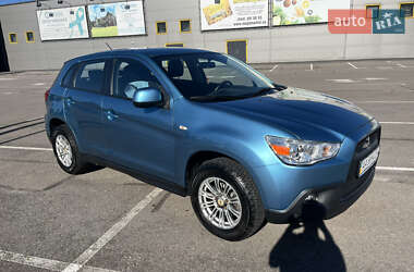 Внедорожник / Кроссовер Mitsubishi ASX 2011 в 