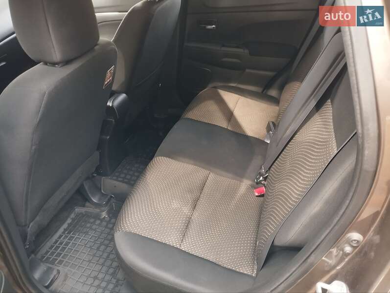 Внедорожник / Кроссовер Mitsubishi ASX 2014 в Ахтырке