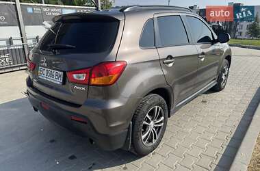 Внедорожник / Кроссовер Mitsubishi ASX 2011 в 