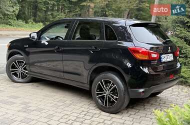 Внедорожник / Кроссовер Mitsubishi ASX 2014 в 