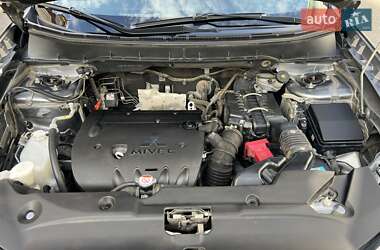 Внедорожник / Кроссовер Mitsubishi ASX 2011 в 