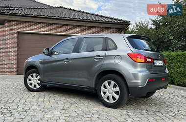 Внедорожник / Кроссовер Mitsubishi ASX 2012 в 