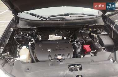 Внедорожник / Кроссовер Mitsubishi ASX 2014 в 
