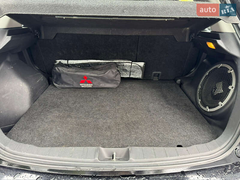 Позашляховик / Кросовер Mitsubishi ASX 2014 в Києві