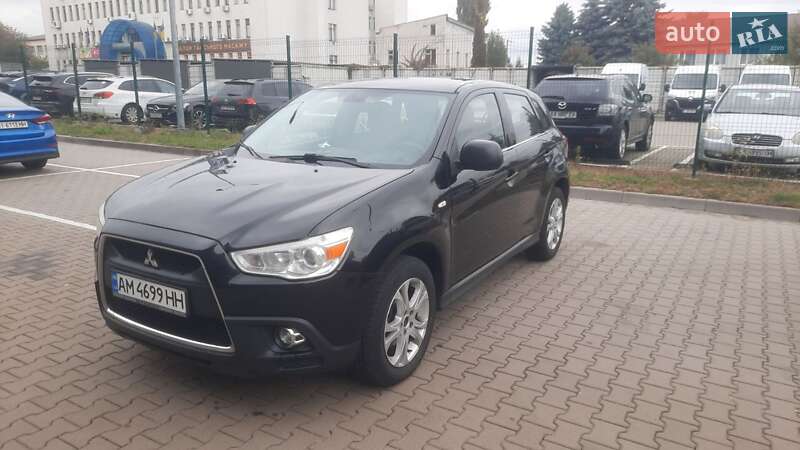 Внедорожник / Кроссовер Mitsubishi ASX 2010 в Киеве