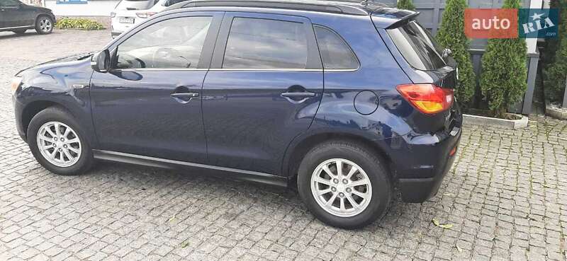 Внедорожник / Кроссовер Mitsubishi ASX 2012 в Черновцах