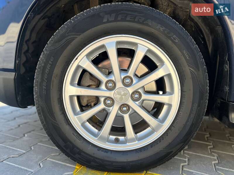 Внедорожник / Кроссовер Mitsubishi ASX 2012 в Черновцах