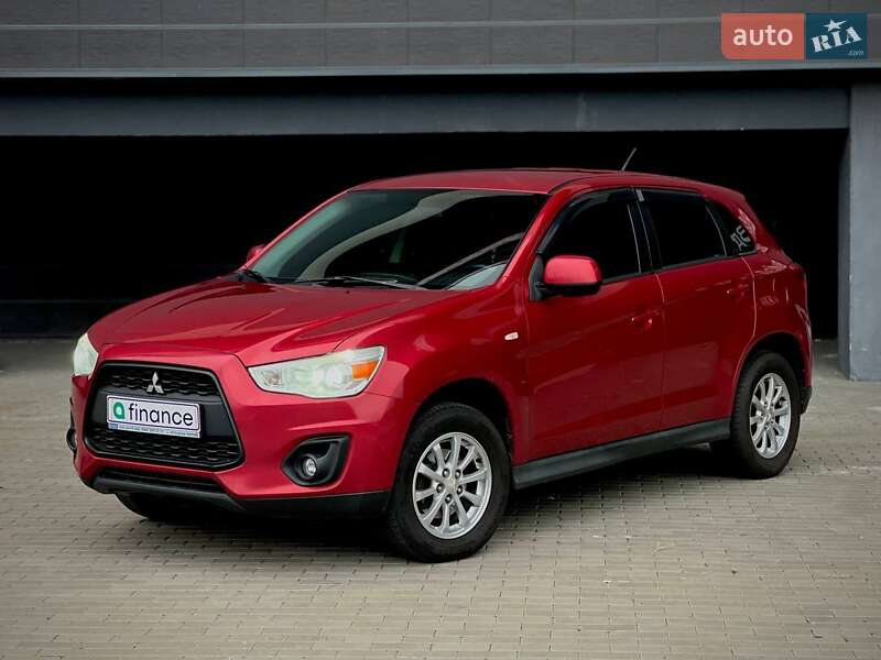 Внедорожник / Кроссовер Mitsubishi ASX 2013 в 