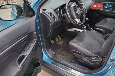 Внедорожник / Кроссовер Mitsubishi ASX 2012 в 