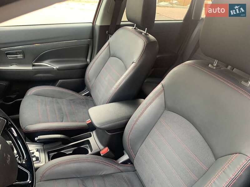 Внедорожник / Кроссовер Mitsubishi ASX 2022 в Николаеве