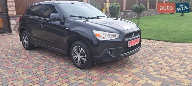 Внедорожник / Кроссовер Mitsubishi ASX 2011 в 
