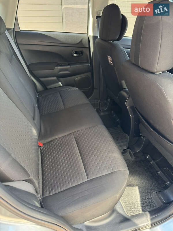 Внедорожник / Кроссовер Mitsubishi ASX 2010 в Ивано-Франковске фото 14 Внедорожник / Кроссовер Mitsubishi ASX 2010 в Ивано-Франковске