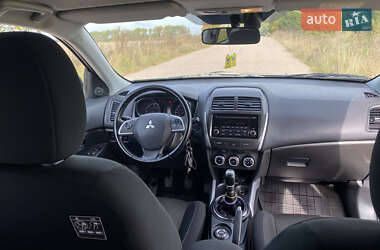 Позашляховик / Кросовер Mitsubishi ASX 2014 в  фото 12 Позашляховик / Кросовер Mitsubishi ASX 2014 в