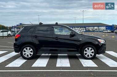 Внедорожник / Кроссовер Mitsubishi ASX 2011 в 