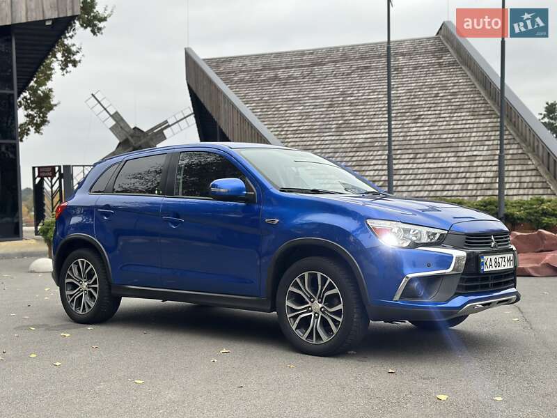 Позашляховик / Кросовер Mitsubishi ASX 2016 в Києві