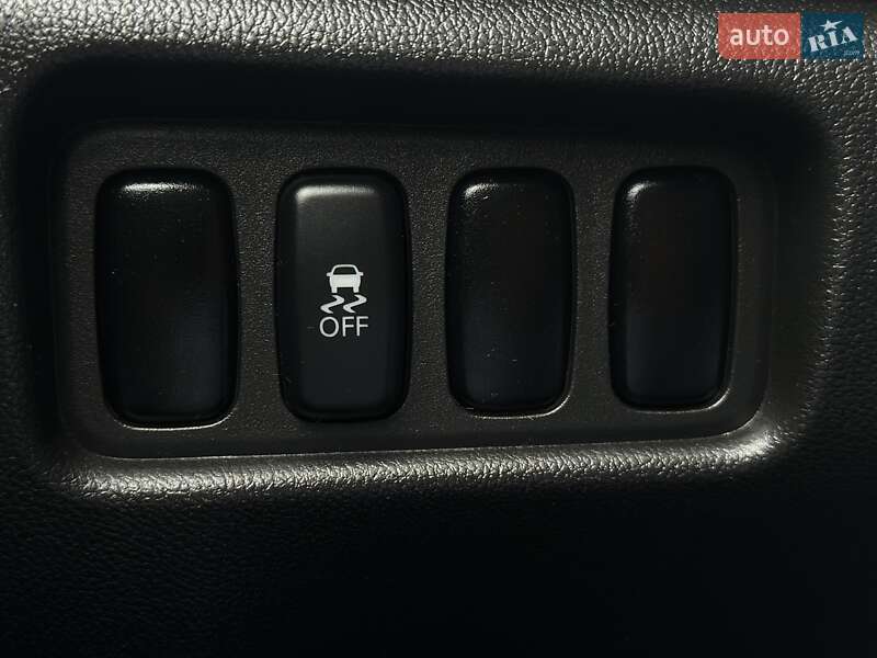 Позашляховик / Кросовер Mitsubishi ASX 2016 в Києві