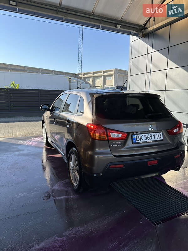 Внедорожник / Кроссовер Mitsubishi ASX 2011 в Ровно фото 3 Внедорожник / Кроссовер Mitsubishi ASX 2011 в Ровно