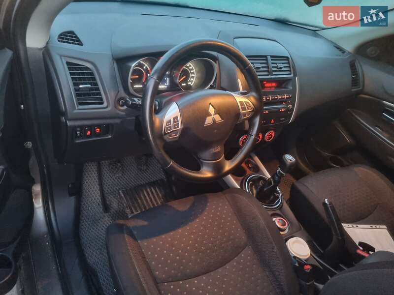 Внедорожник / Кроссовер Mitsubishi ASX 2011 в Полтаве