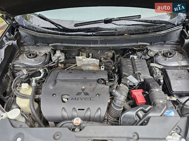 Позашляховик / Кросовер Mitsubishi ASX 2012 в Києві