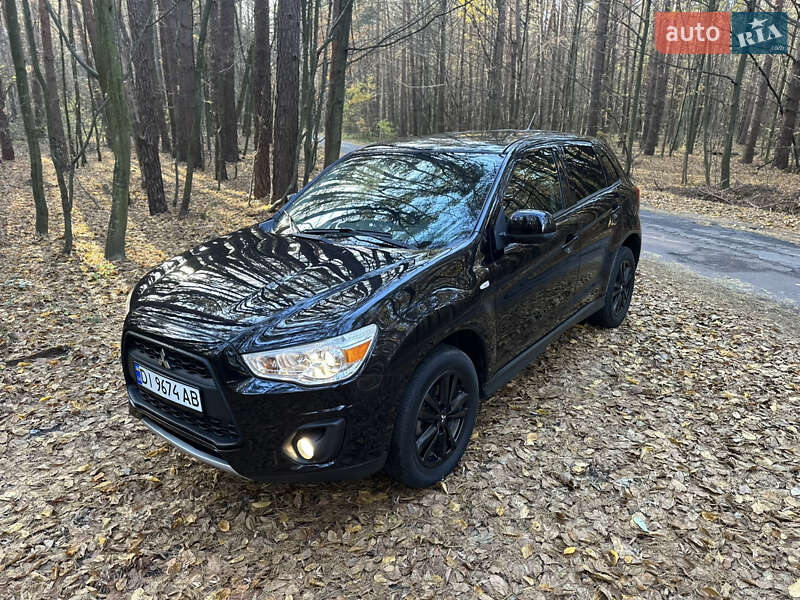 Позашляховик / Кросовер Mitsubishi ASX 2015 в Житомирі