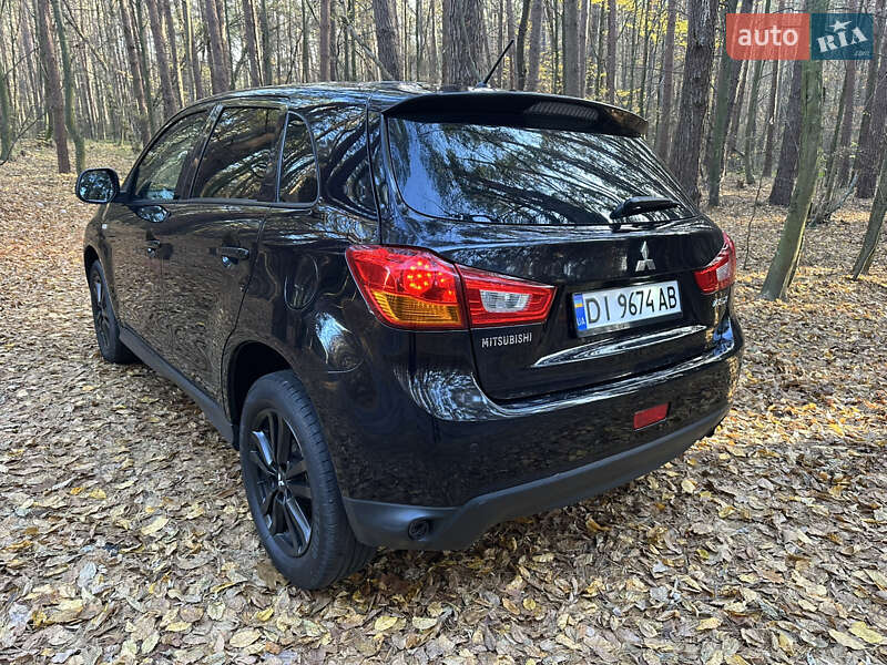Позашляховик / Кросовер Mitsubishi ASX 2015 в Житомирі